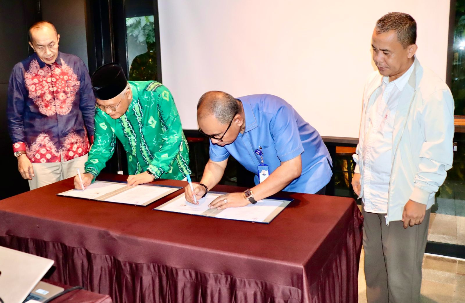 Kerjasama Pos Indonesia dan Universitas Terbuka untuk Ujian Daring